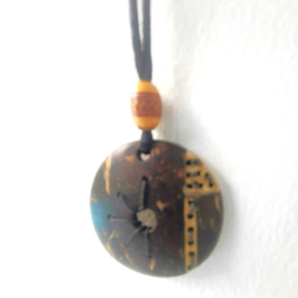 Handmade Coconut Shell Necklace – Eco-Friendly Unisex Jewelry from Sri Lanka